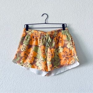NWOT Wild Fable Hawaiian Tropical Shorts Size Large